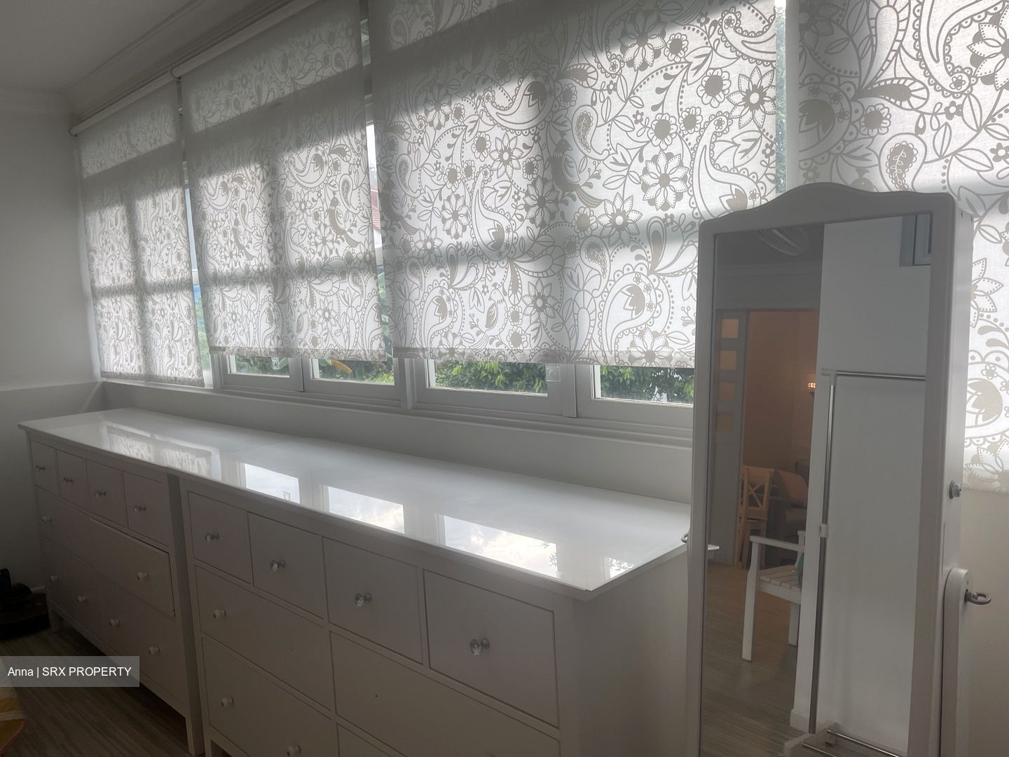 Hillside Terrace (D19), Terrace #524515671